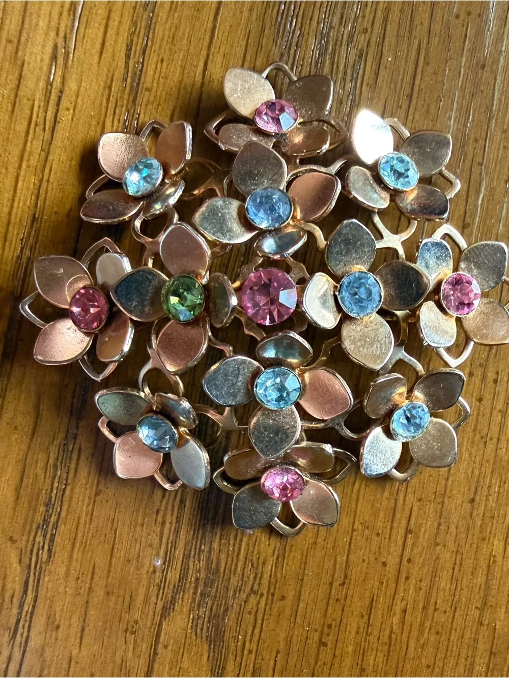 Vintage 1950s 60s Hydrangea Flower Rhinestone Brooch Gold Tone